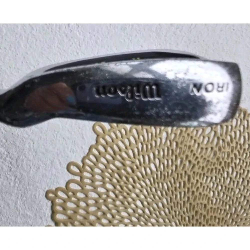 Wilson Ultra Jr Long Iron / Junior Flex Graphite Shaft / 32